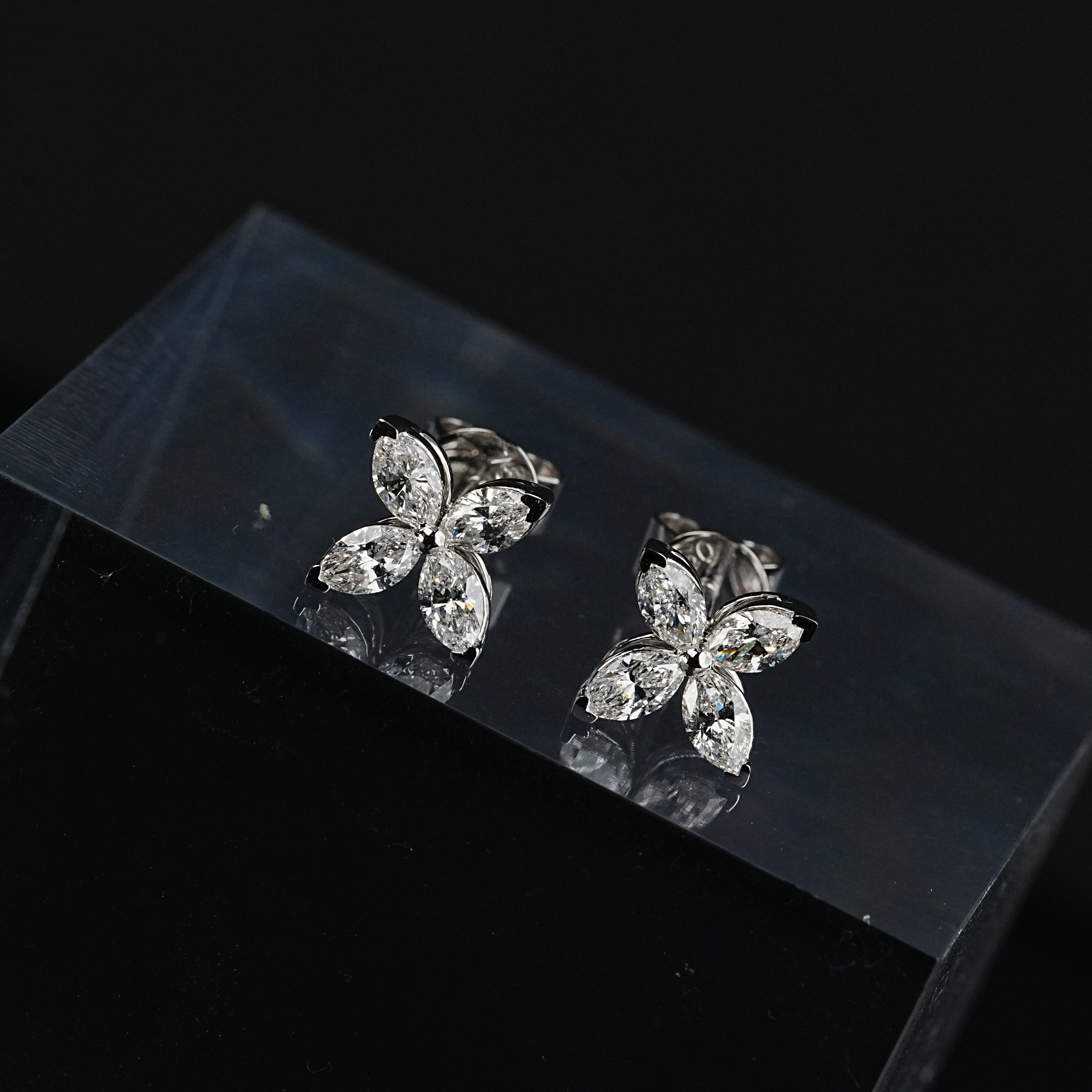 Photon Studs