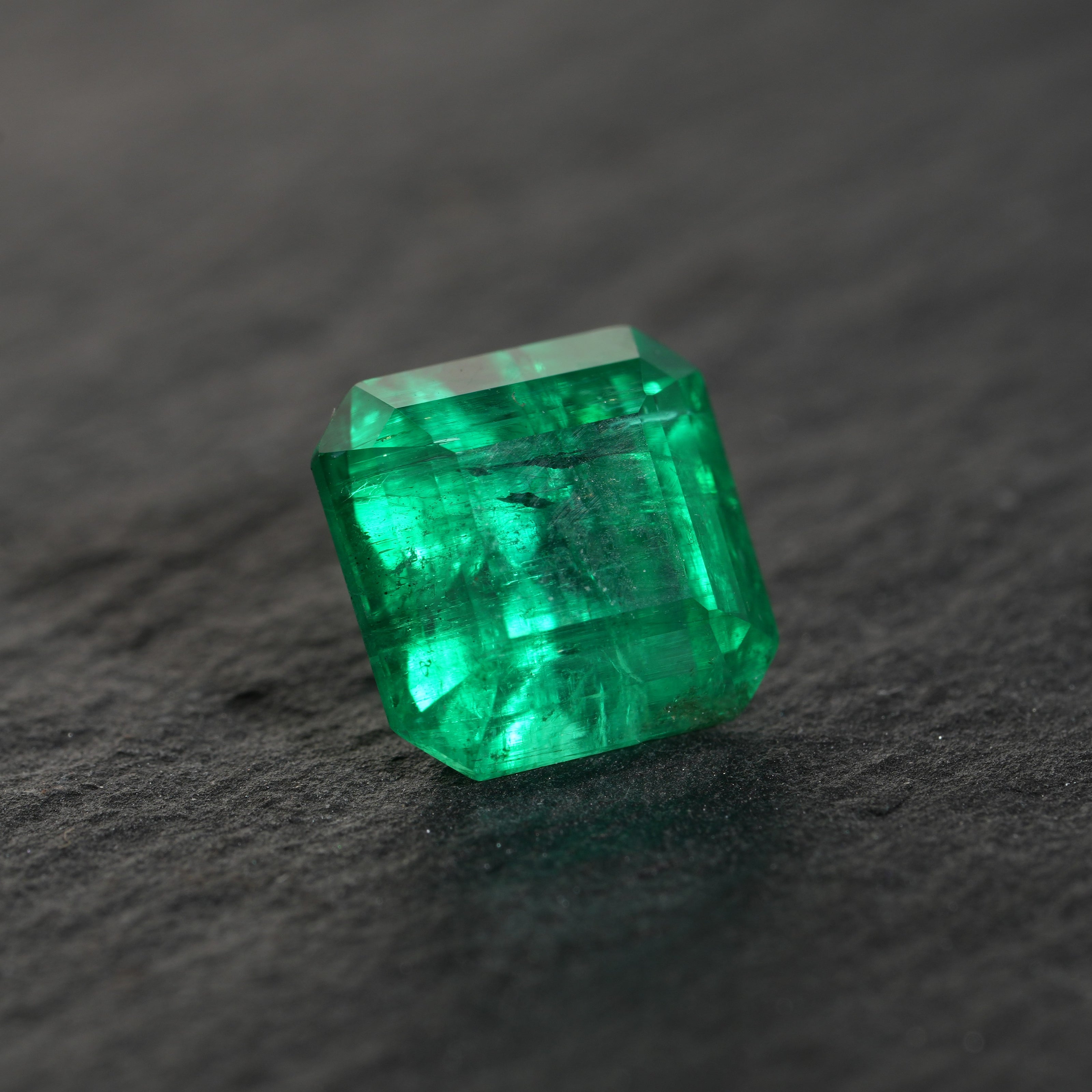 [ 1.87-Carat ] Emerald
