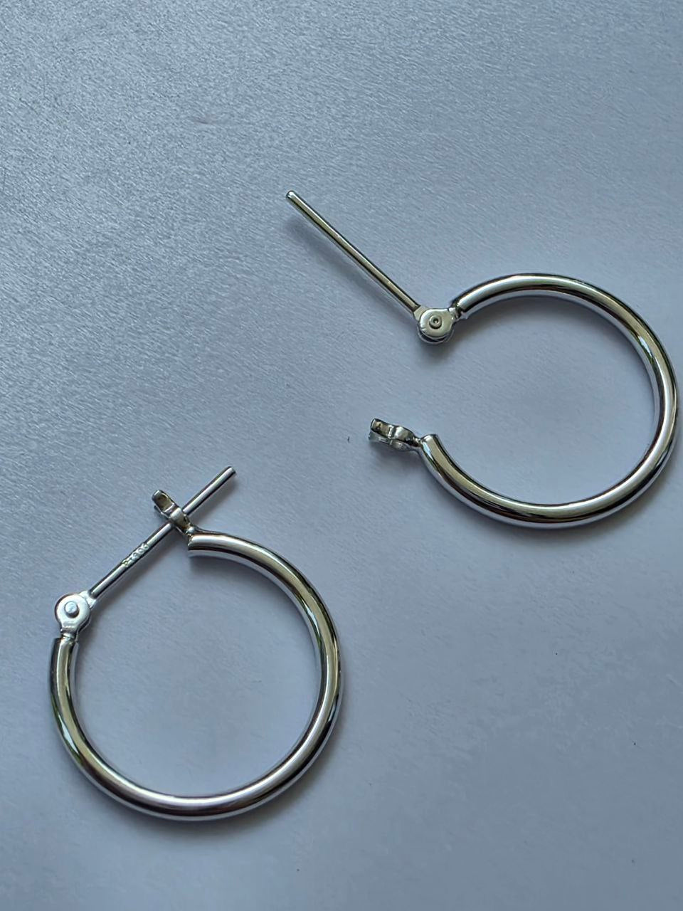 Platinum Hoop 1.5x15