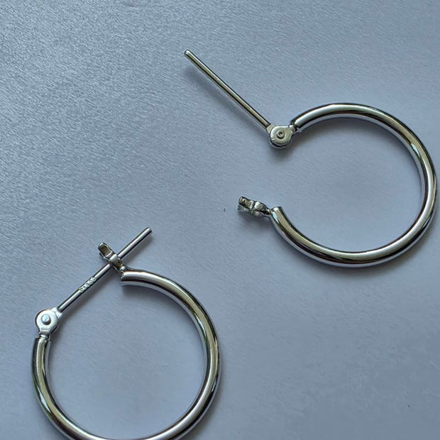 Platinum Hoop 1.5x15