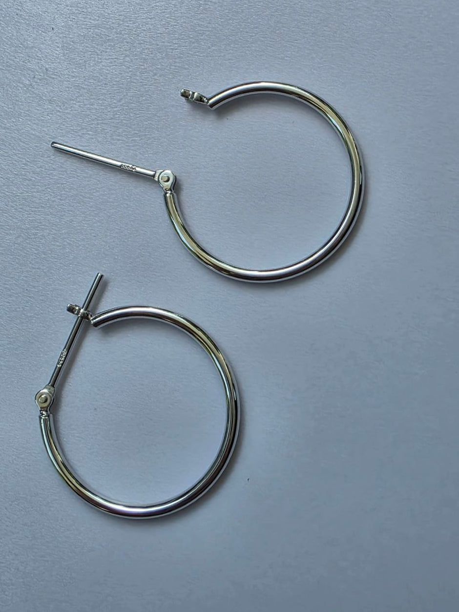 Платиновые серьги-кольца 1,5х20