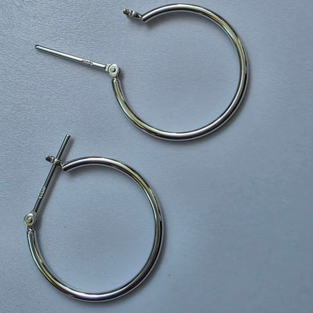 Platinum Hoop 1.5x20