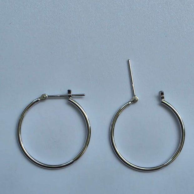 Platinum Hoop  1.5x25