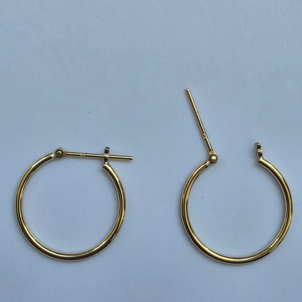 18k Yellow Gold Hoop 1.5x20
